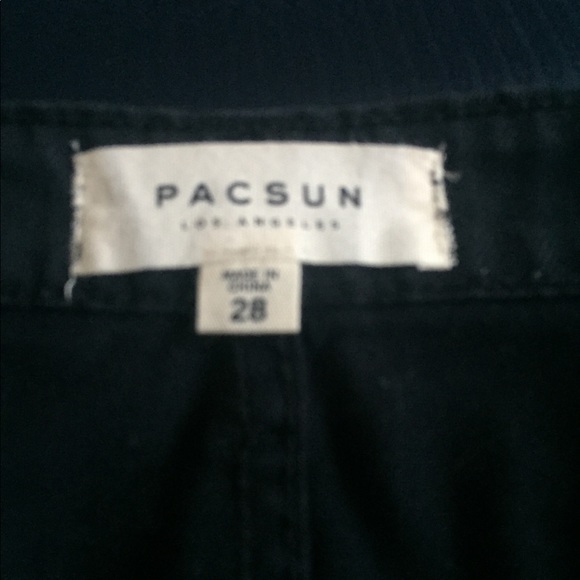 Black jean skirt with a tie in front - Picture 2 of 4